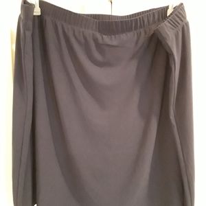 Susan Graver Liquid Knit Skort dark navy  2x